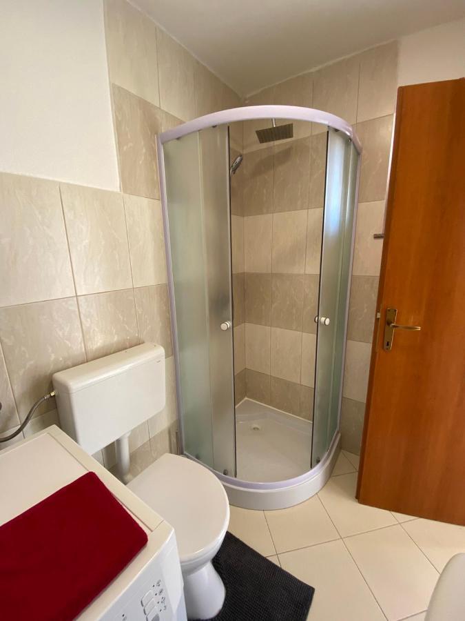 Apartman Hana U Blizini Automotodroma Grobnik I Kostrenski Plaza Kostrena Eksteriør bilde